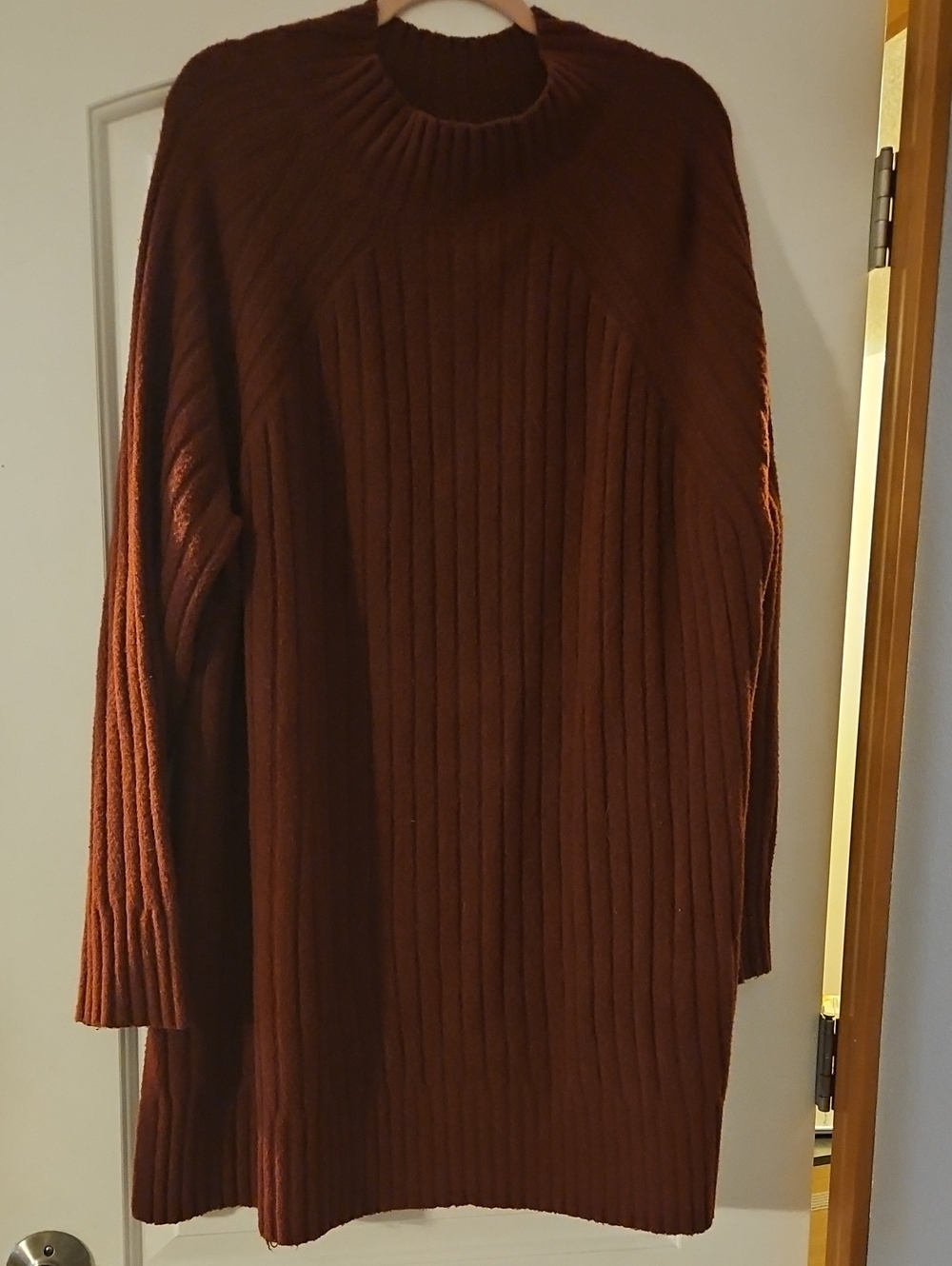Ava & Viv Rust Ribbed Turtleneck Sweater